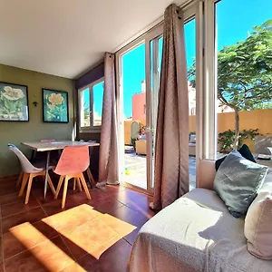 https://casa-zalla-200m2-garden-pool-1gb-wi-fi-parking.hotelsfuerteventura.org